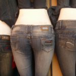 Come scegliere i pantaloni giusti in base al proprio fisico